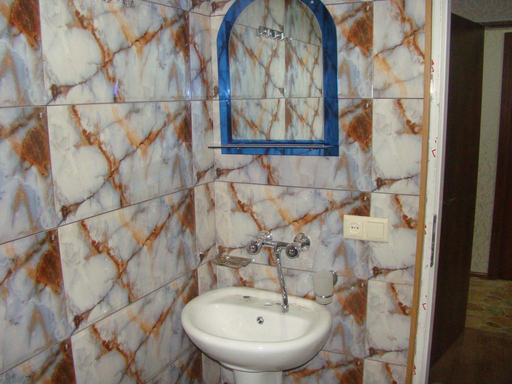 Guest House Tavaduri Mestia Bagian luar foto