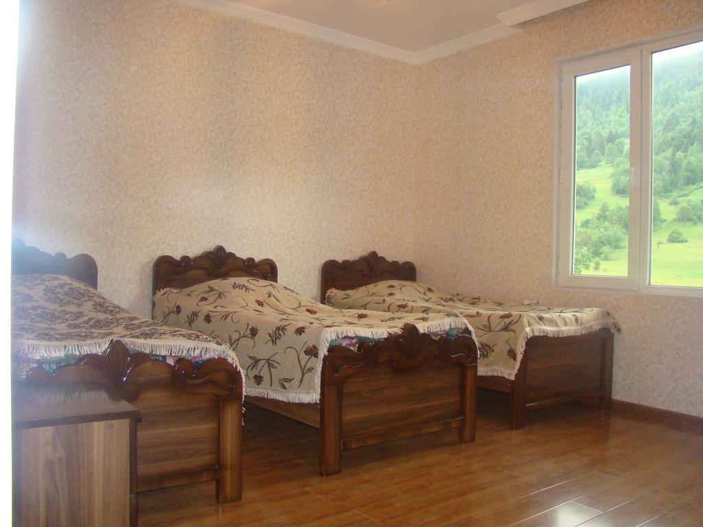 Guest House Tavaduri Mestia Bagian luar foto