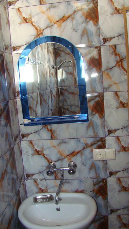 Guest House Tavaduri Mestia Bagian luar foto