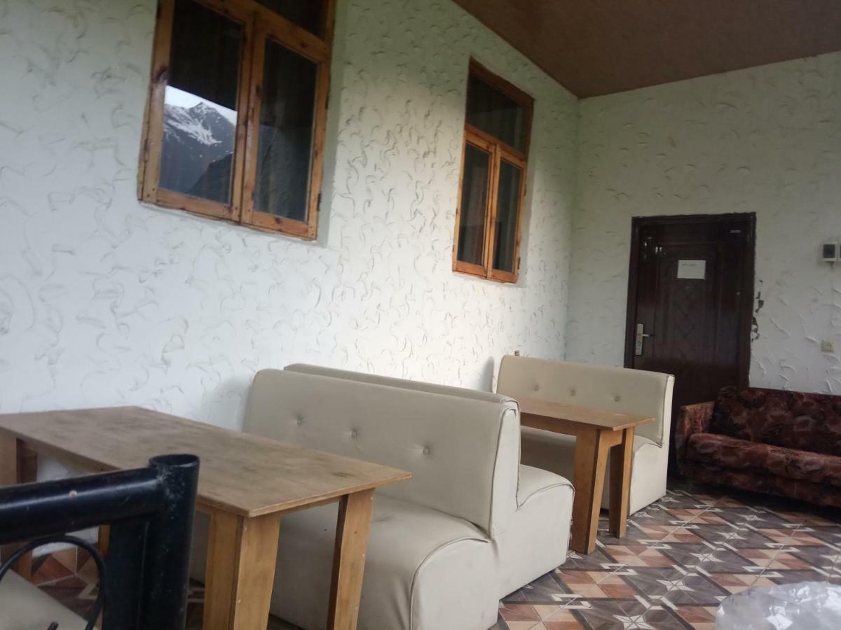 Guest House Tavaduri Mestia Bagian luar foto