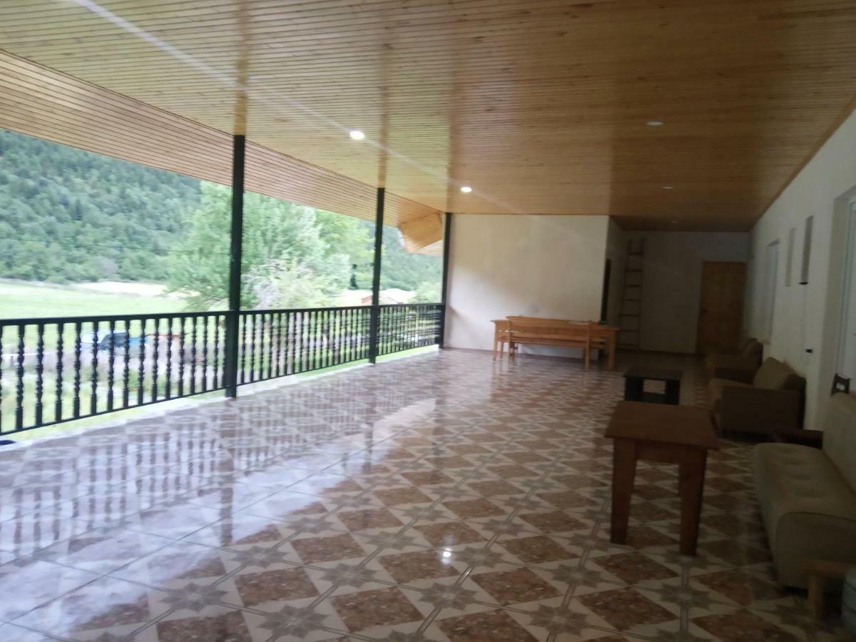Guest House Tavaduri Mestia Bagian luar foto