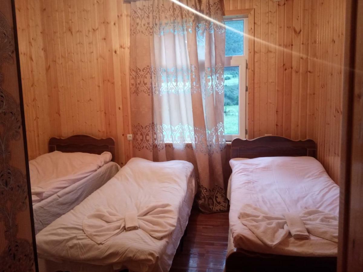 Guest House Tavaduri Mestia Bagian luar foto